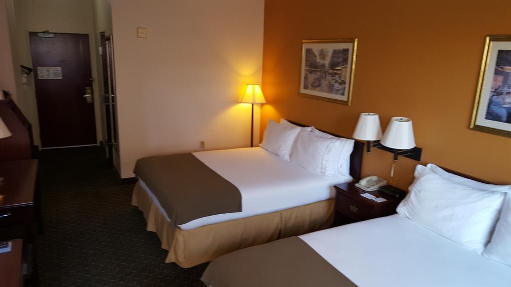 Country Inn & Suites By Radisson, Fort Worth West L-30 Nas Jrb Dış mekan fotoğraf